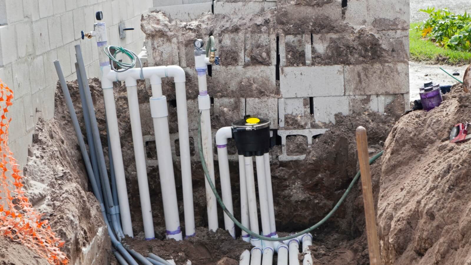 swimming-pool-construction-pipes Pool Construction Pipe